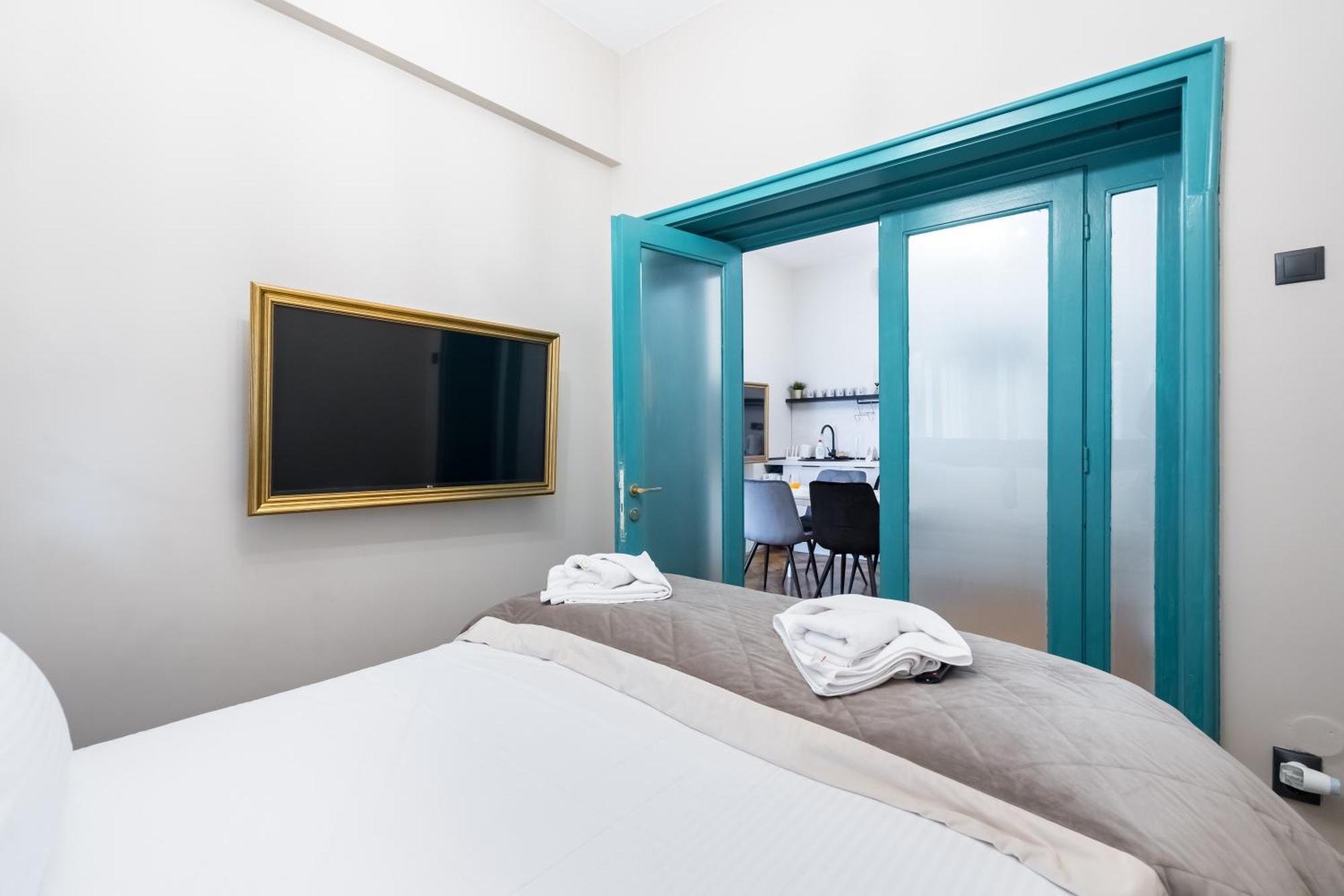 Highline Downtown Residences 6 Persons Family Apartment Бухарест Экстерьер фото