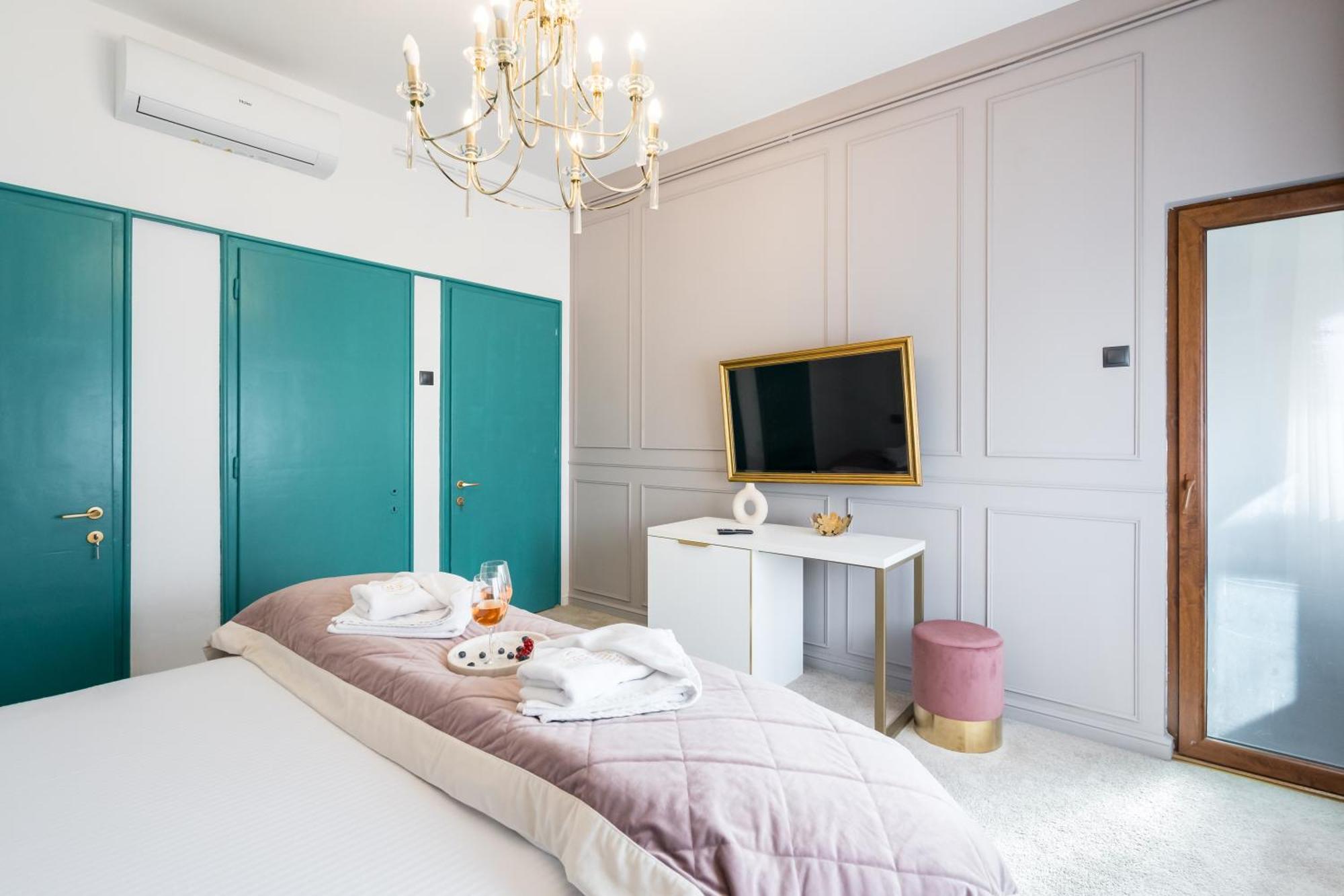 Highline Downtown Residences 6 Persons Family Apartment Бухарест Экстерьер фото