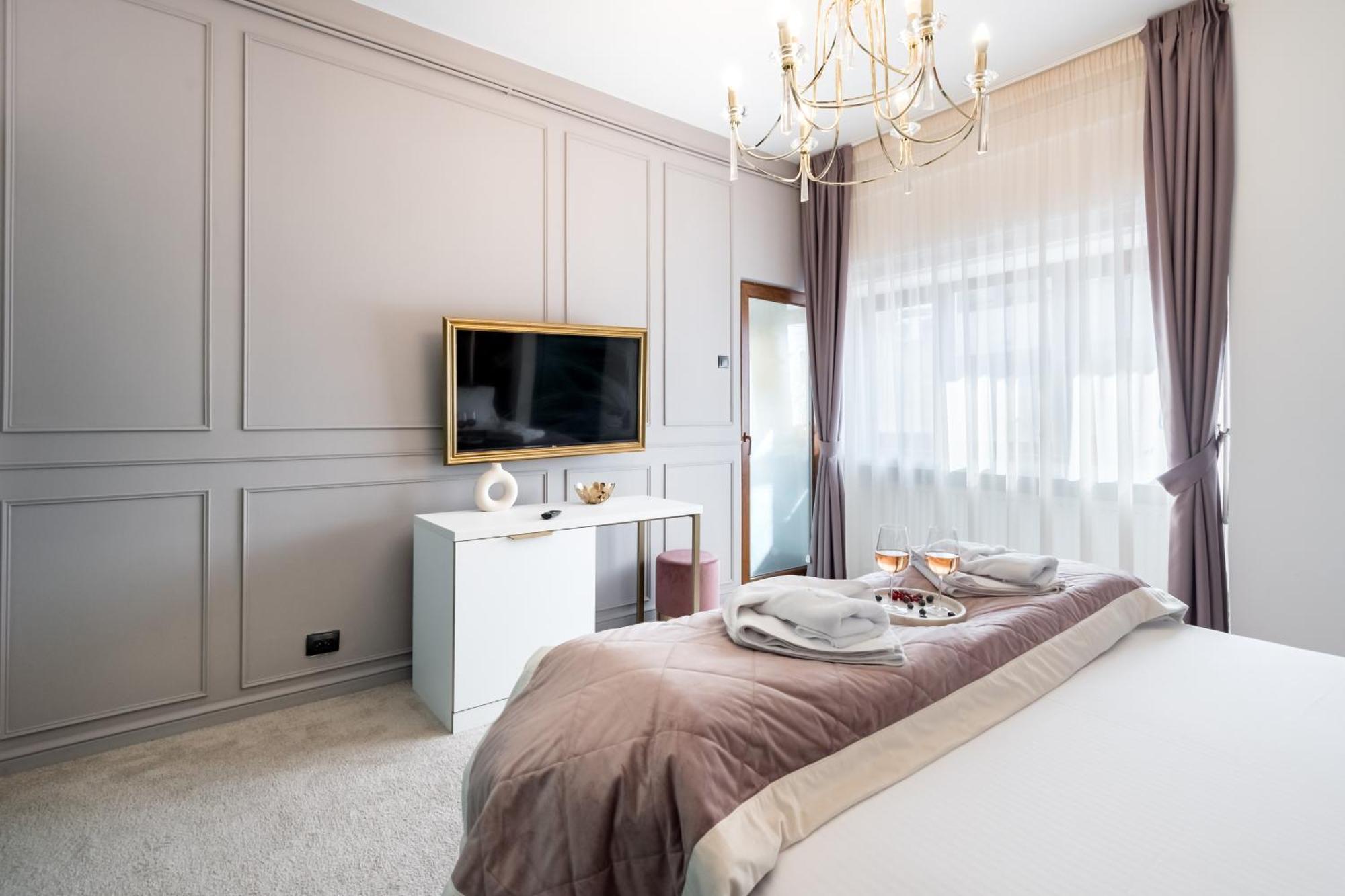 Highline Downtown Residences 6 Persons Family Apartment Бухарест Экстерьер фото